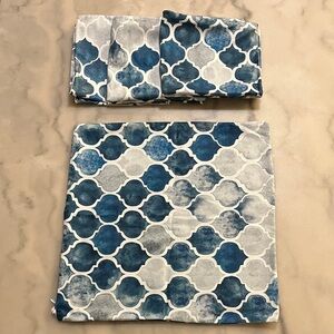 Blue and White Geometric Pillow Cases Covers